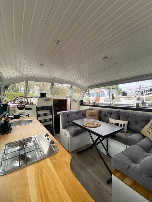 Charmant Bateau Sur La Marne ลาแฟร์เต-ซูส์-ชูอาร์ ภายนอก รูปภาพ