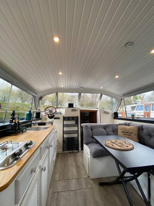 Charmant Bateau Sur La Marne ลาแฟร์เต-ซูส์-ชูอาร์ ภายนอก รูปภาพ